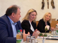 Sabine Hanisch im Gespräch mit Kerstin Schreyer und Walter Nussel